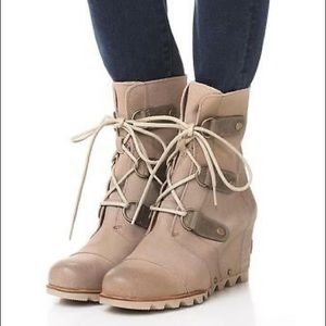 SOREL Joan Of Arctic Lace Up Wedge Booties In Oxford Tan Size 9